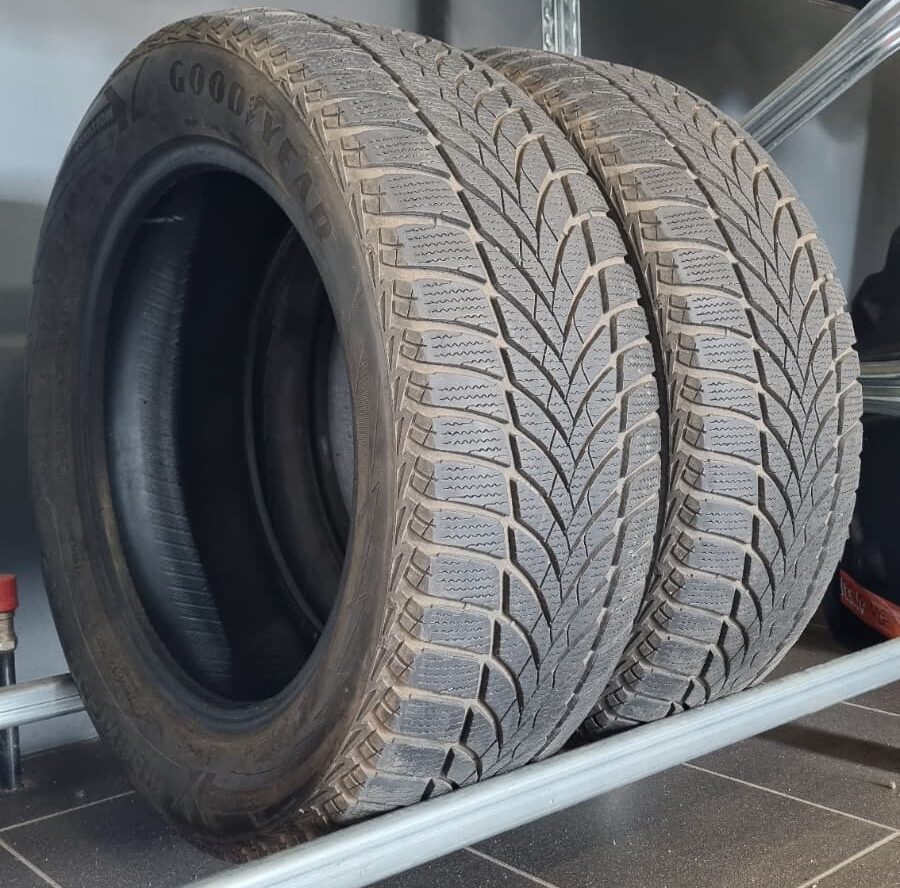 235 55 R17 GOODYEAR