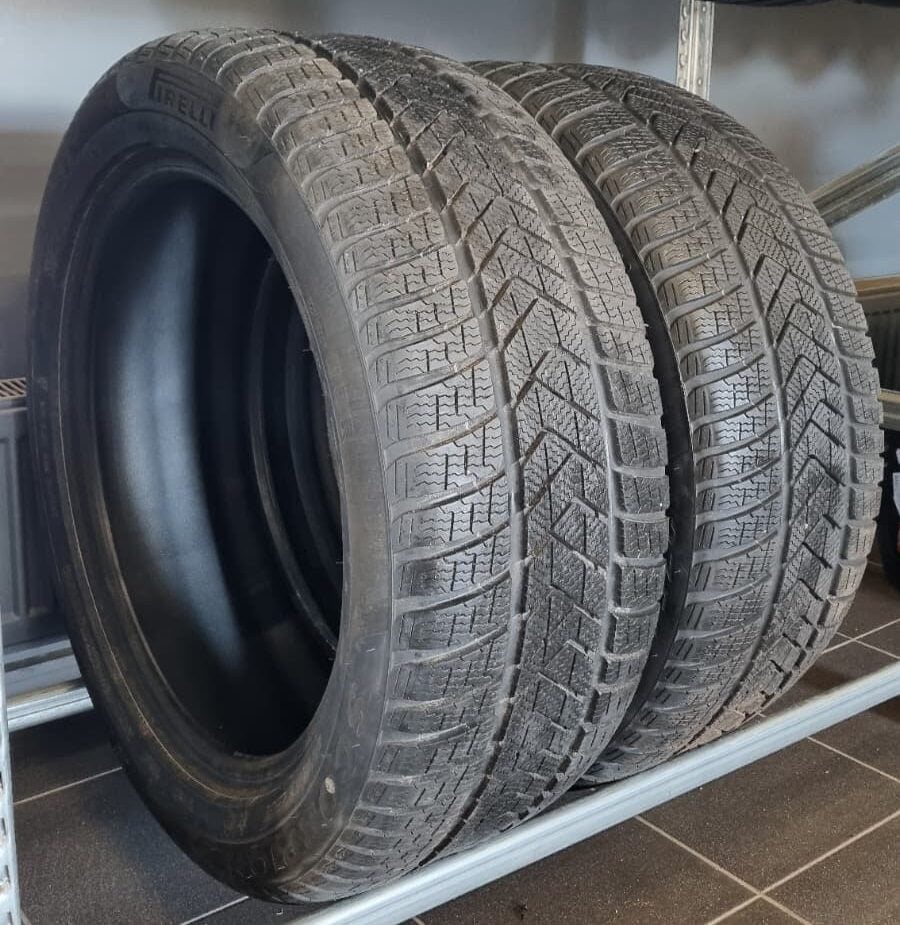 275 45 R20 Pirelli