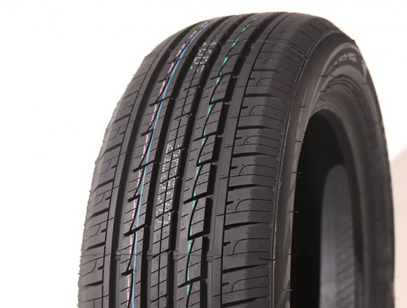 Riepu ar labu nodilumizturību un drošību automašīnai.