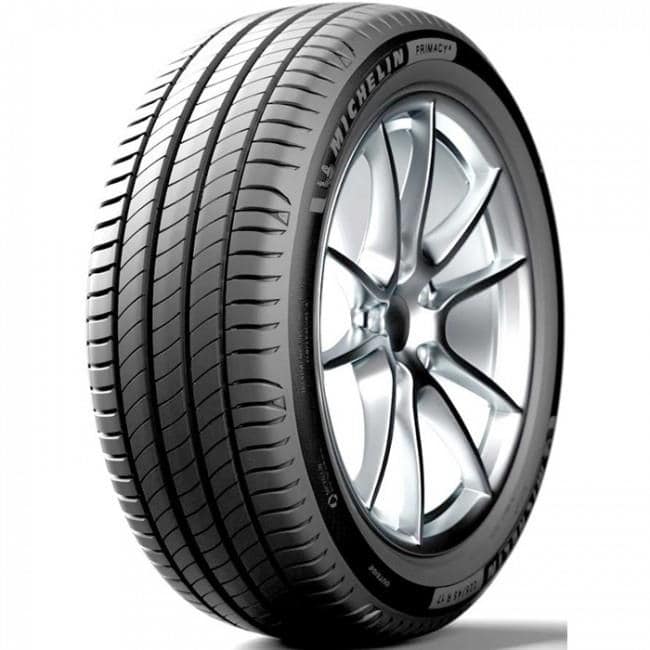 Michelin auto riepa ar modernu disku, auto serviss, riepu pārbaude.